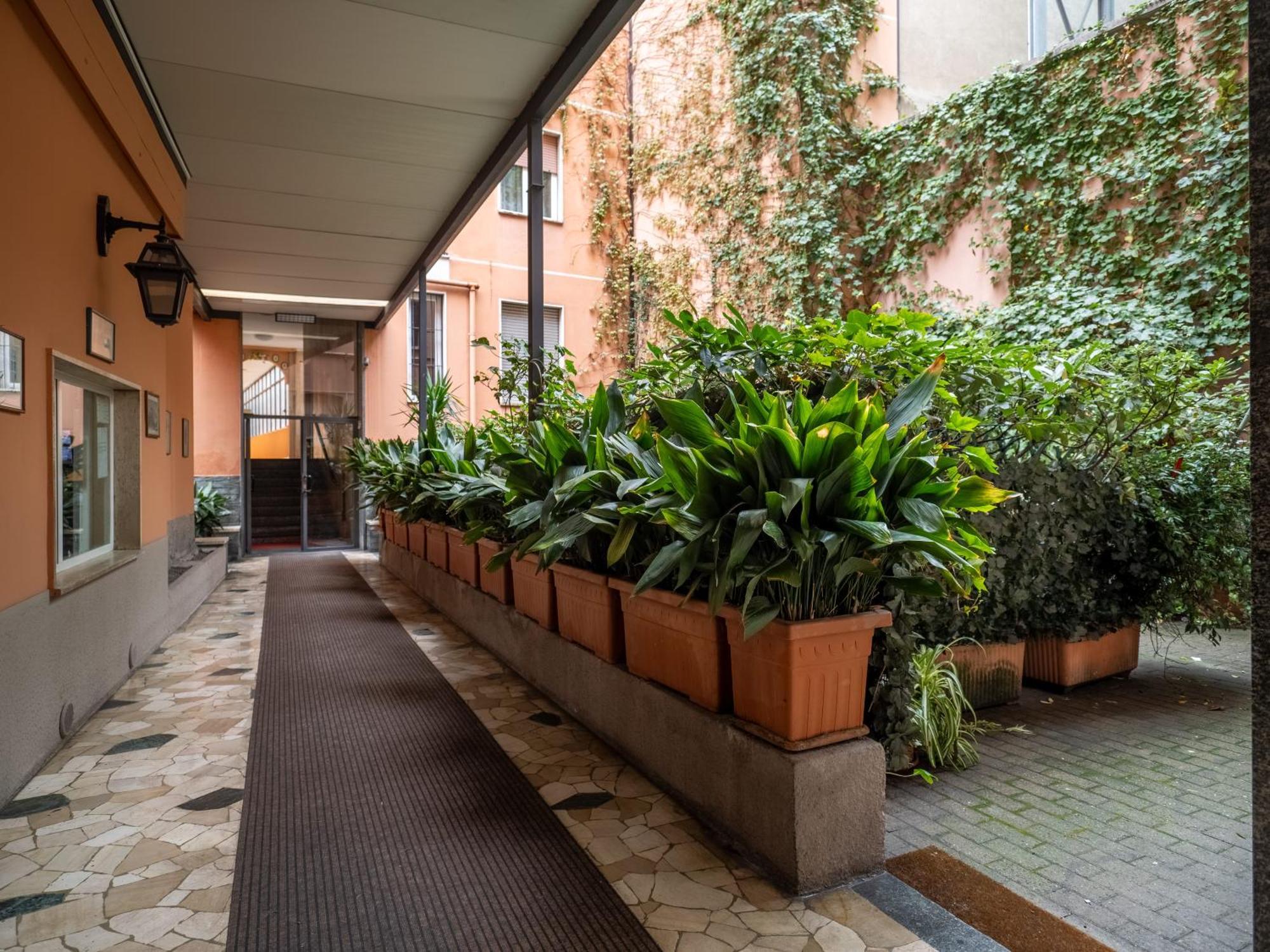 Ferienwohnung Keys Of Italy - Melloni 4 / Mustard Revolution Mailand Exterior foto