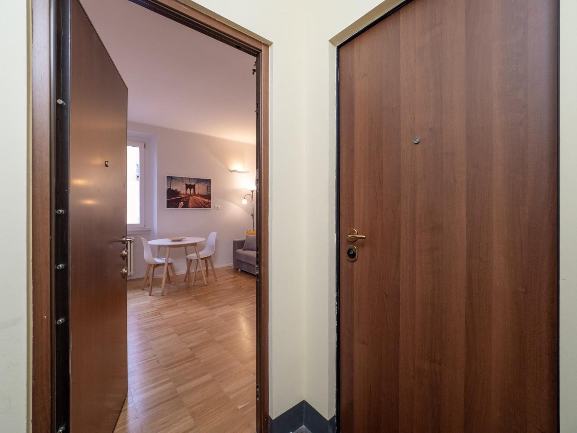 Ferienwohnung Keys Of Italy - Melloni 4 / Mustard Revolution Mailand Exterior foto