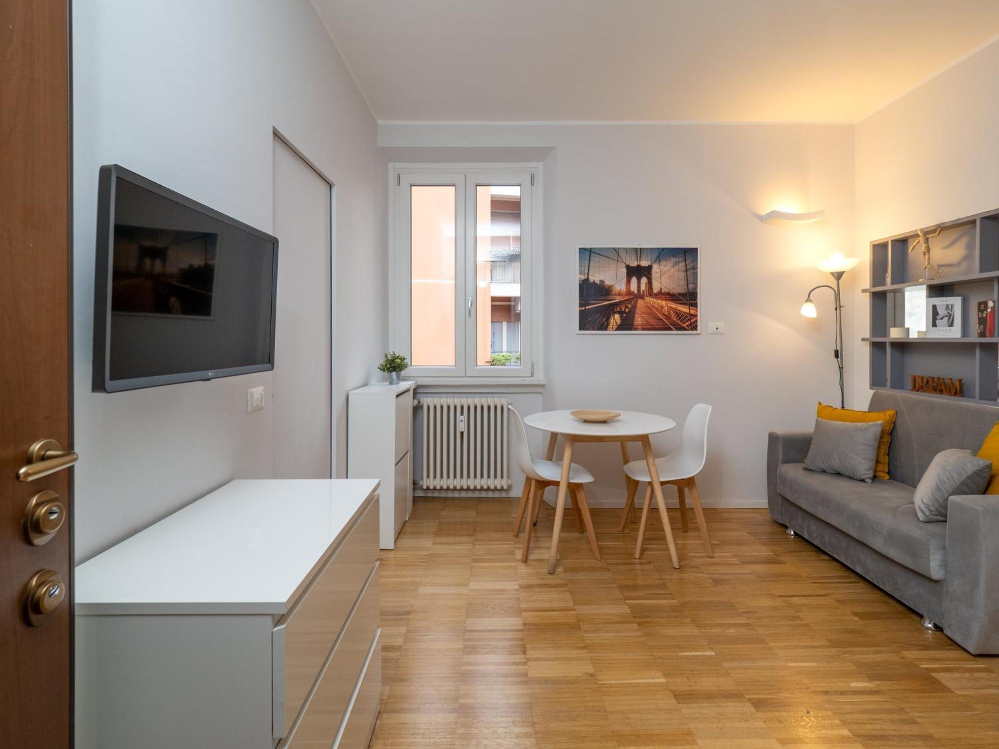 Ferienwohnung Keys Of Italy - Melloni 4 / Mustard Revolution Mailand Exterior foto